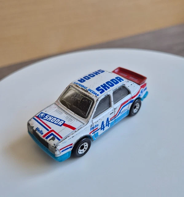 MATCHBOX  マッチボックス MB-44 スコダ 130LR シュコダ Matchbox 44g, Skoda 130LR - Free Price Guide & Review
