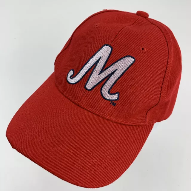 Unknown M Logo Rouge Balle Chapeau Réglable Baseball