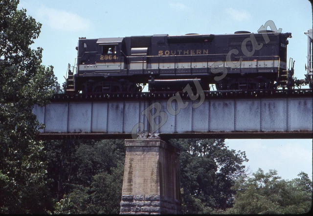 Southern Railway 2864 (GP38AC) on Harrisonburg Local, July  1981 - Kodachrome
