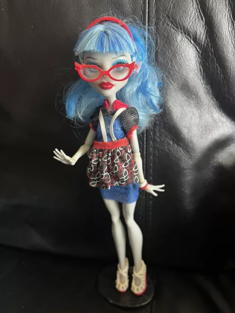 Monster High, Ghoul’s Night Out, Ghoulia Yelps Doll