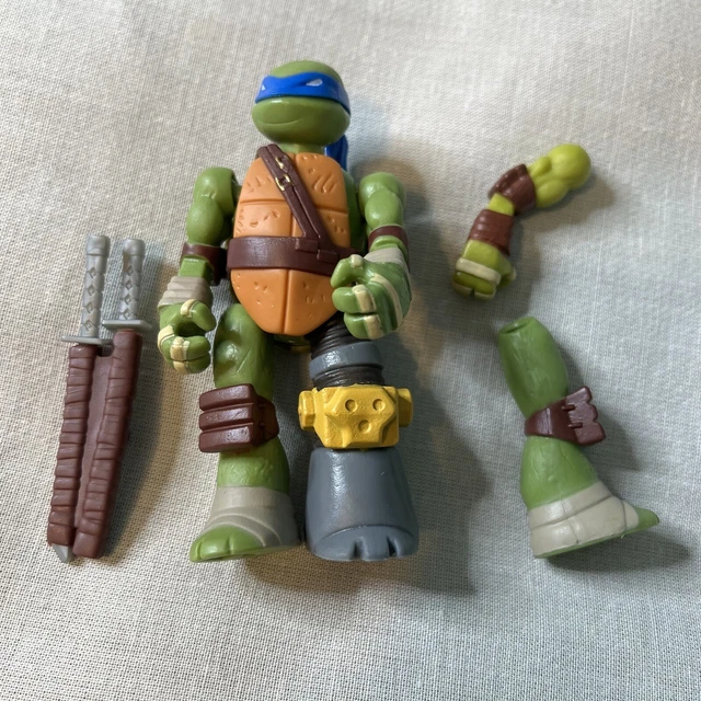TMNT Teenage Mutant Ninja Turtles Leonardo 4.5" Action Figure