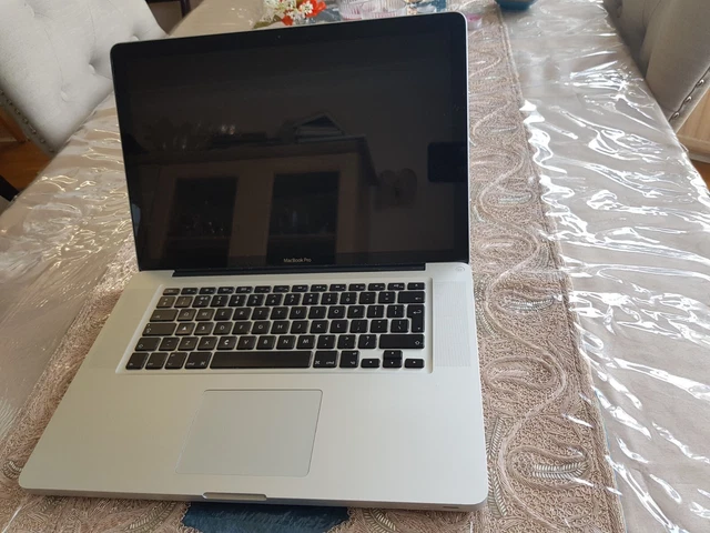 Macbook Pro Mid-2012 Quad Core i7 2.6 GHz 16GB RAM 250GB SSD - Extremely Fast