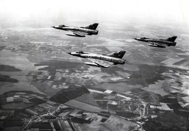 Photo Vintage 1973 La bataille fait rage sur le canal de Suez