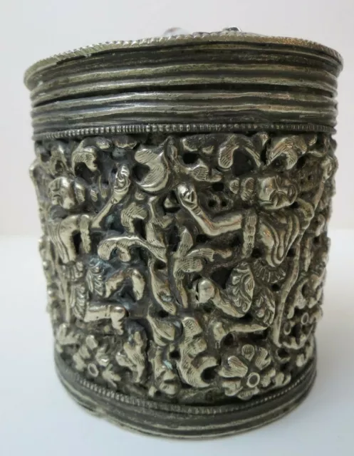 RARE Old Burmese Sterling Silver Betel Nut Box Ornate Figural Repousse Agate Top 4