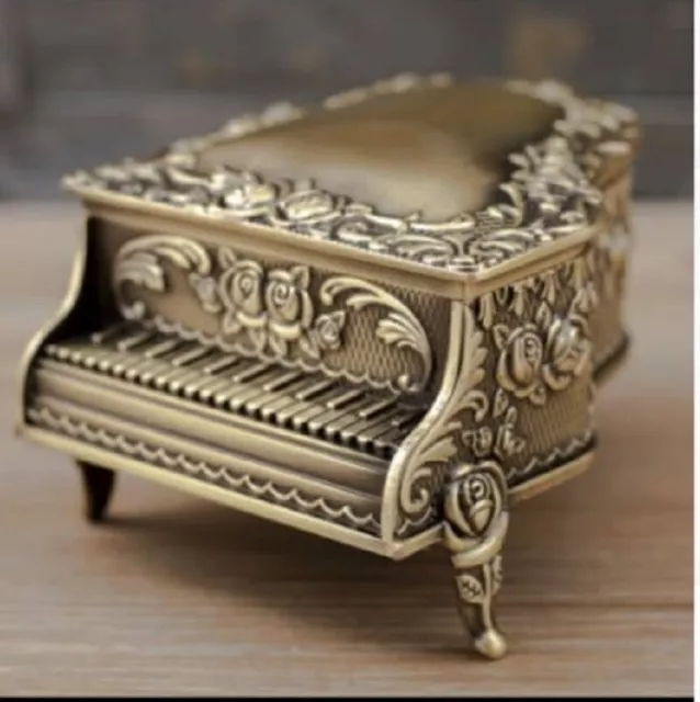 Gold Colour Tin Alloy Piano  Wind Up Music Box : Canon In D