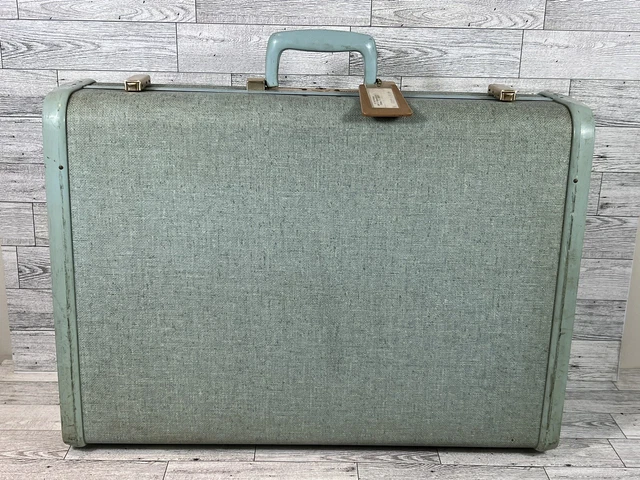 Vintage Teal  Samsonite Ultralite Suitcase 15 x 19 Complete With Keys #9221