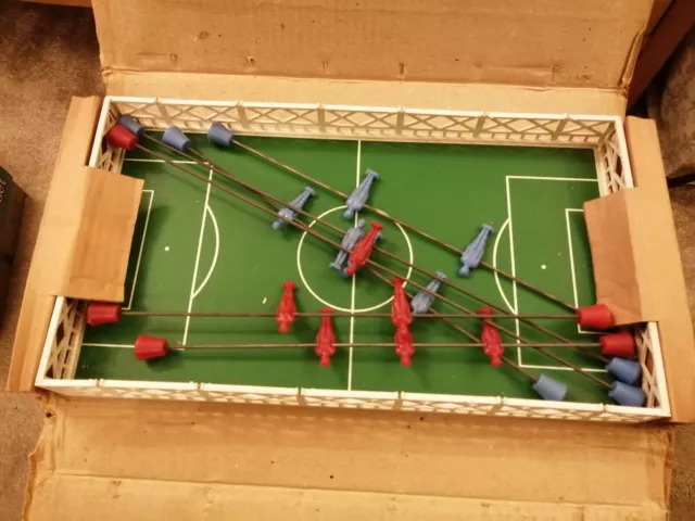 RARE TABLE FOOTBALL GAME from 1970's in Original Box and very good condition 3