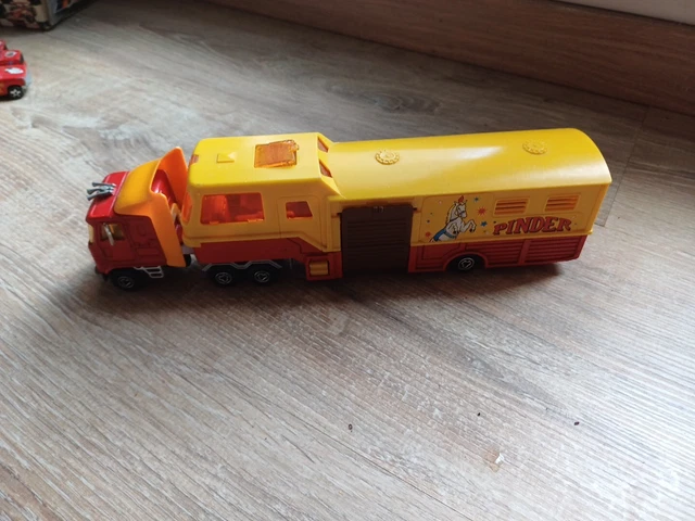 Cirque Jean Richard – Semi-Remorque Transport Matériels HO (1/87) – Modélisme Ferroviaire