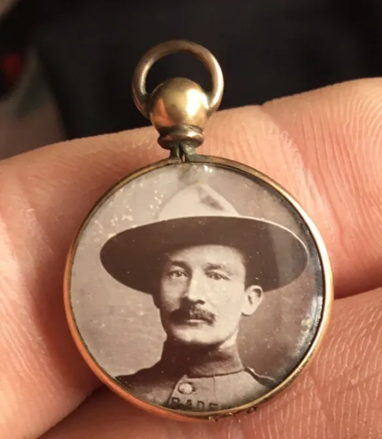 Antique Victorian 9ct Gold Pendant Baden Powell & Lord Roberts Hallmarked