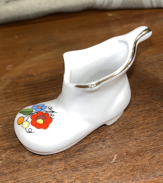 Kalocsa  Vintage Hand painted Shoe Toothpick EUC Made in  Hungary Floral