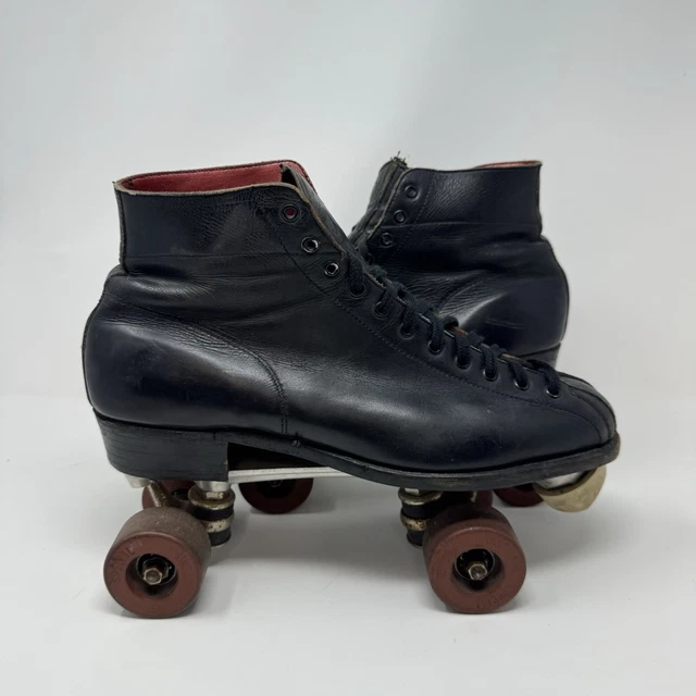 Patins à roulettes vintage Betty Lytle stylisés par Hyde Cleveland