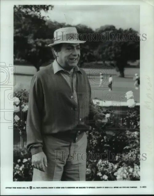 1988 Press Photo Jackie Mason stars in "Caddyshack II" - tup06369