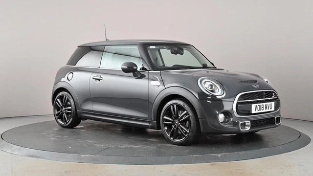 2018 MINI Hatch 2.0 Cooper S II 3dr [Chili/Nav+ Pack] Hatchback petrol Manual