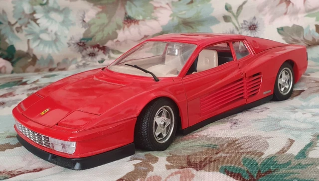 Miniature Bburago Gold – Ferrari Testarossa Rouge – Échelle 1:24 – Vintage