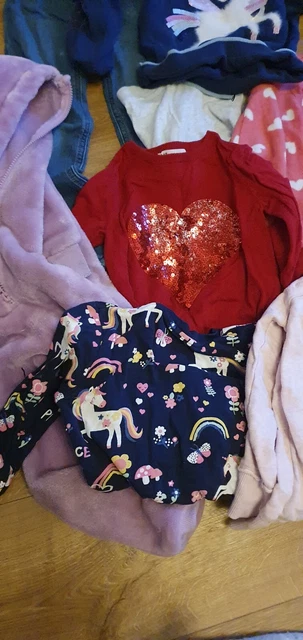 Girls clothes bundle age 4-6years Inc unicorn all in one 3