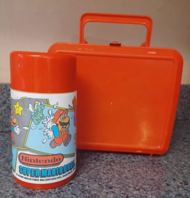 Vintage Super Mario Bros. Nintendo Plastic Lunch Box With Thermos 1988 Aladdin