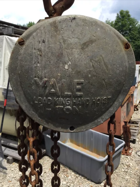 1 -1/2 Ton Yale chain hoist model load king