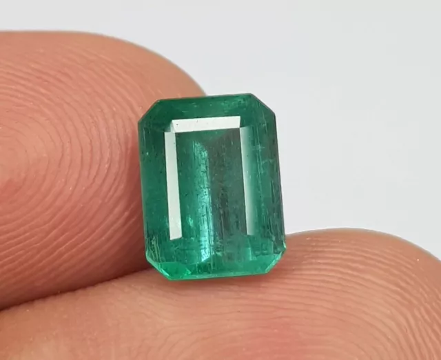 Forma smeraldo pietra preziosa sciolta naturale verde smeraldo 2,40 ct...