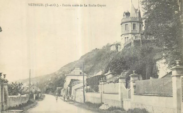 LA ROCHE GUYON (cpa 95) entrance by road of Vétheuil 27202