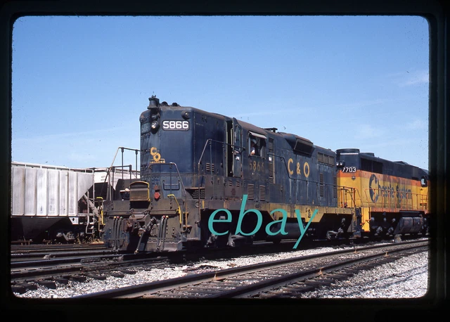 Orig Slide Chesapeake & Ohio C&O #5866 GP7 1984