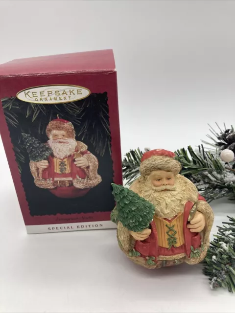 Hallmark Keepsake Ornament 1996 Evergreen Santa Round Santa Ball *Broken*