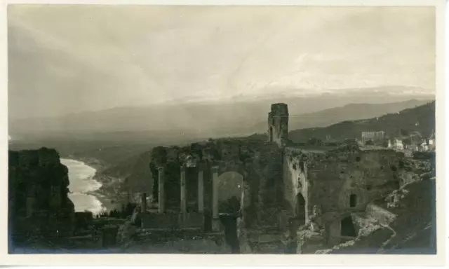 Italie, Sicile, Taormina, vue panoramique prise du théâtre Grec  Vintage print