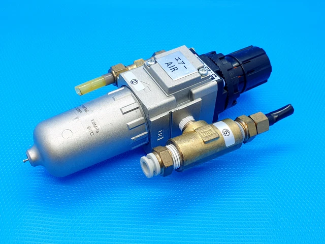 Smc Aw SMC AW20-01B-2R PRESSURE Reducing Regulator Druckminderer Manometer ...