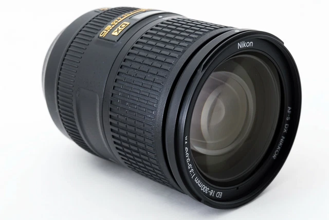 Nikon NIKKOR 18-300mm F/3.5-5.6G AS DX SWM AF-S VR SIC IF ED Lens [Near Mint] 2