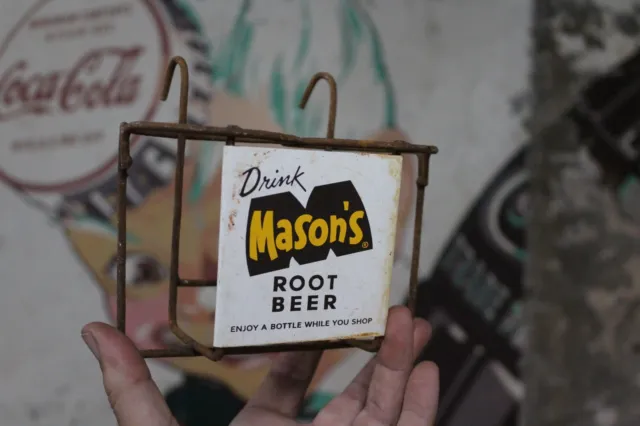 1950s DRINK MASON'S ROOT BEER SODA PAINTED METAL SHOPPING CART BOTTLE RACK SIGN