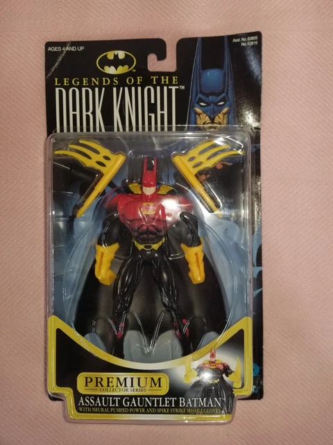 1996 Kenner "Legends of the Dark Knight" Premium Assault Gauntlet Batman Figure