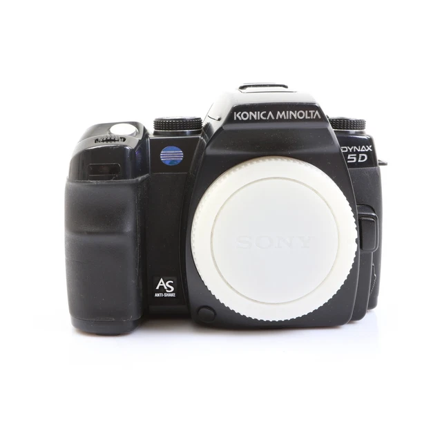 ANDRÉ COURRÈGES Minolta camera with matching case pink and ANDRÉ COURRÈGES Minolta camera with matching case pink and