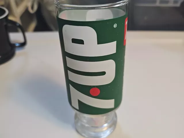 Vintage Footed 7 UP Pop Can Glass "The Uncola" "Wet & Wild" Iconic Logo 1970's