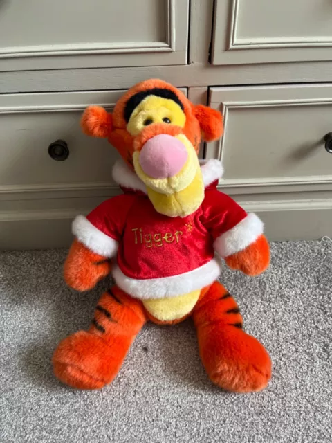 Disney Store Winnie the Pooh Tigger Christmas plush 16” beanie soft toy