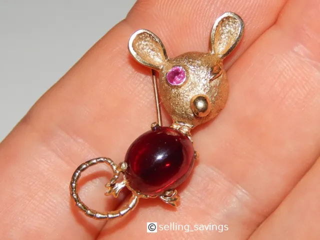 14K Yellow Gold Ruby & Cabochon Garnet Mouse Brooch / Pin  1.5 Inches Tall