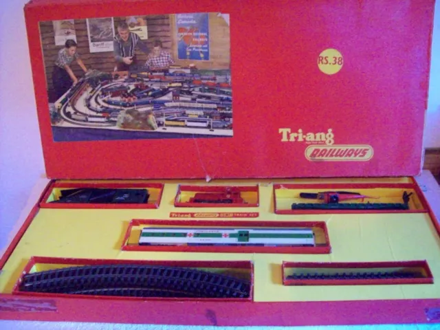 Triang Hornby R38 Rescue Train Set