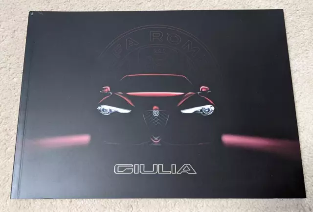 Alfa Romeo Giulia 2019 Sales Brochure