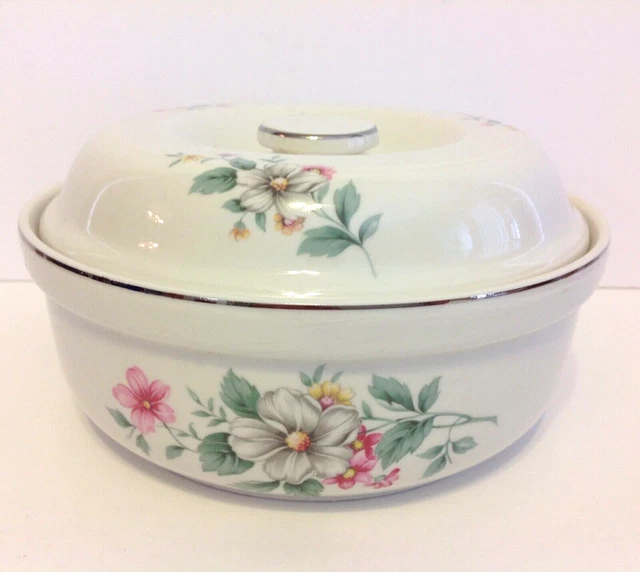 Hall Superior China VTG Springtime Pattern 9" Covered Casserole Dish