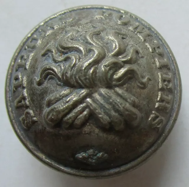 Bouton bombé métal argenté: Sapeurs Pompiers au bûcher de 20 mm