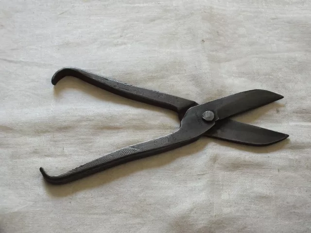 Vintage Oakleaf  General Purpose Straight Tin Snips. 8"