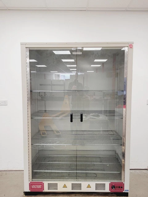 LTE Unitemp 1000 Litre Drying Cabinet with Shelves Lab Spares/Repairs