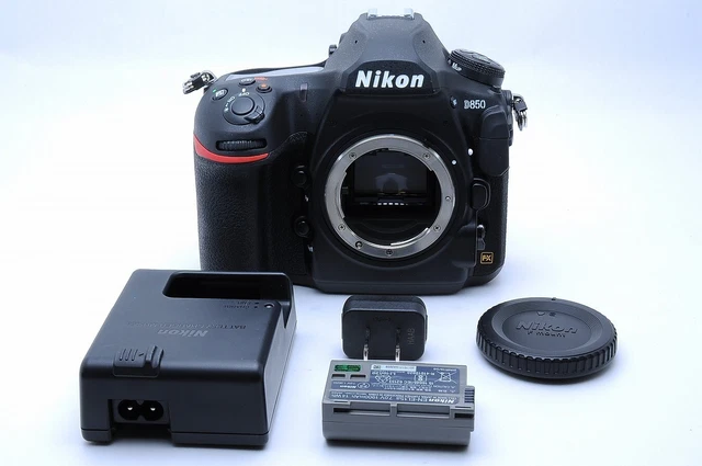 PENTAX *ist DS – Appareil Photo SLR Numérique Avec Piles AA, Occasion