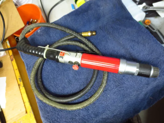 Desoutter Pneumatic screwdriver 2SA8 1500 RPM  uses 1/4 hex bits