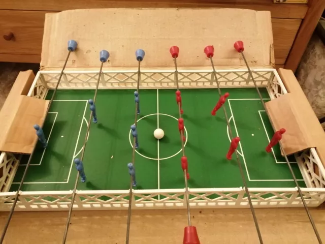 RARE TABLE FOOTBALL GAME from 1970's in Original Box and very good condition 2