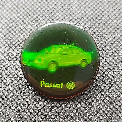 Pin VW Passat AAA Berlin 1996 Hologramme pin Volkswagen AG Allemagne Germany 