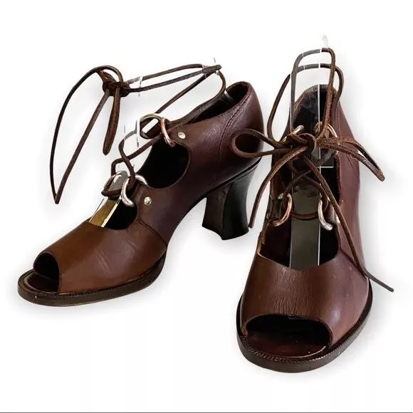NWB Louis Vuitton strappy Horse Leg Heels sandals Sz 37,5
