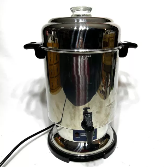 Vintage 1960s Toastmaster Urn M551 Coffee Maker Percolator 30 Cup.