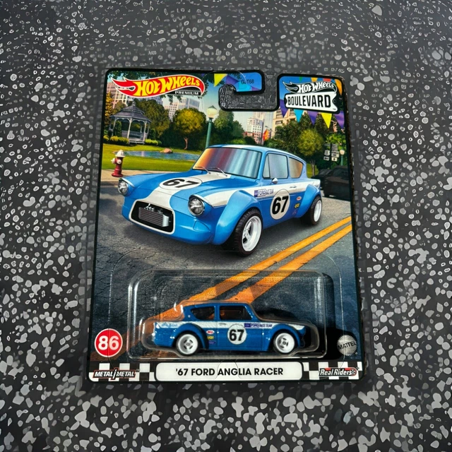 Hot Wheels Premium Boulevard 2023 - Ford Anglia Racer 1967 - Modèle 1:64 Neuf De Malaisie
