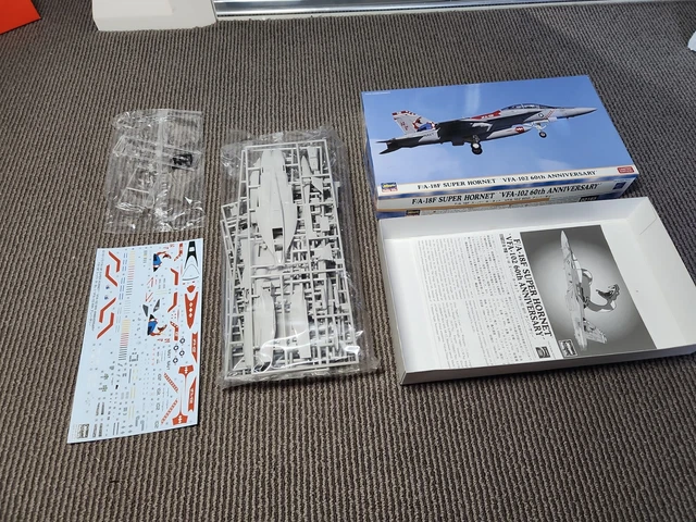 Hasegawa F/A-18F Super Hornet VX-23 Salty Dogs 1:48