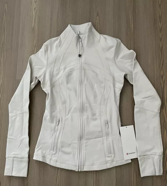 🦄NWT Lululemon Define Jacket  Size 4 White Opal Sold Out!