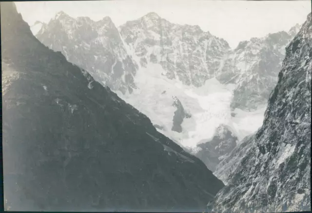 France, Alpes, Les sources de la Romanche, Dauphiné  Vintage silver print Ti